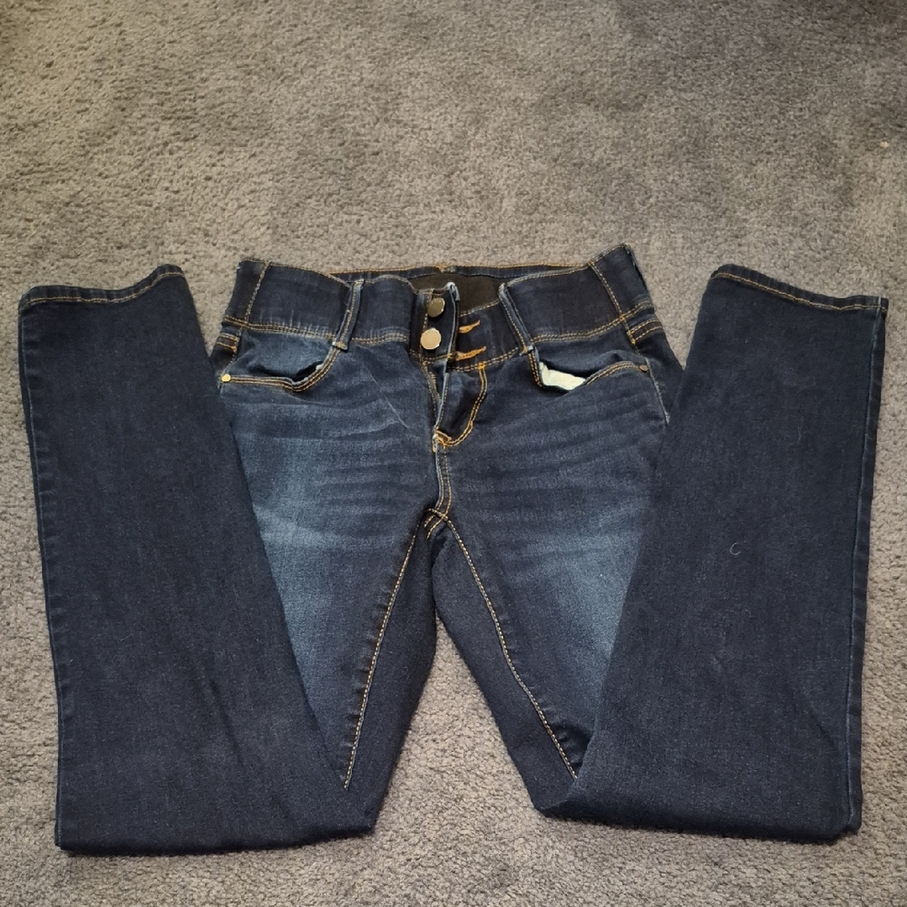 Apt. 9 Blue Straight Leg Jeans Classic Style